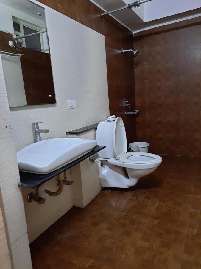 Hotel Grand Suites Indore Zewnętrze zdjęcie