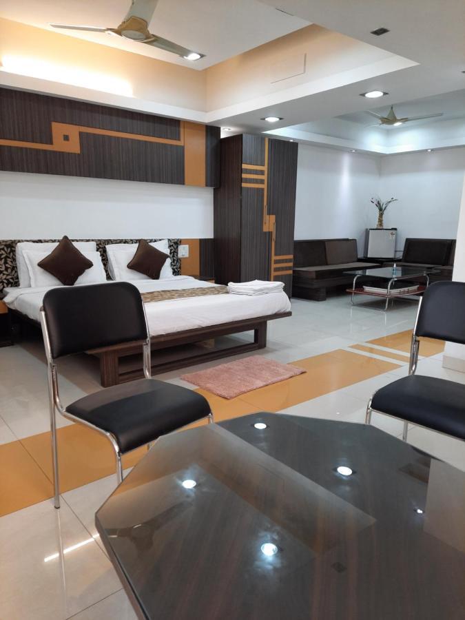 Hotel Grand Suites Indore Zewnętrze zdjęcie
