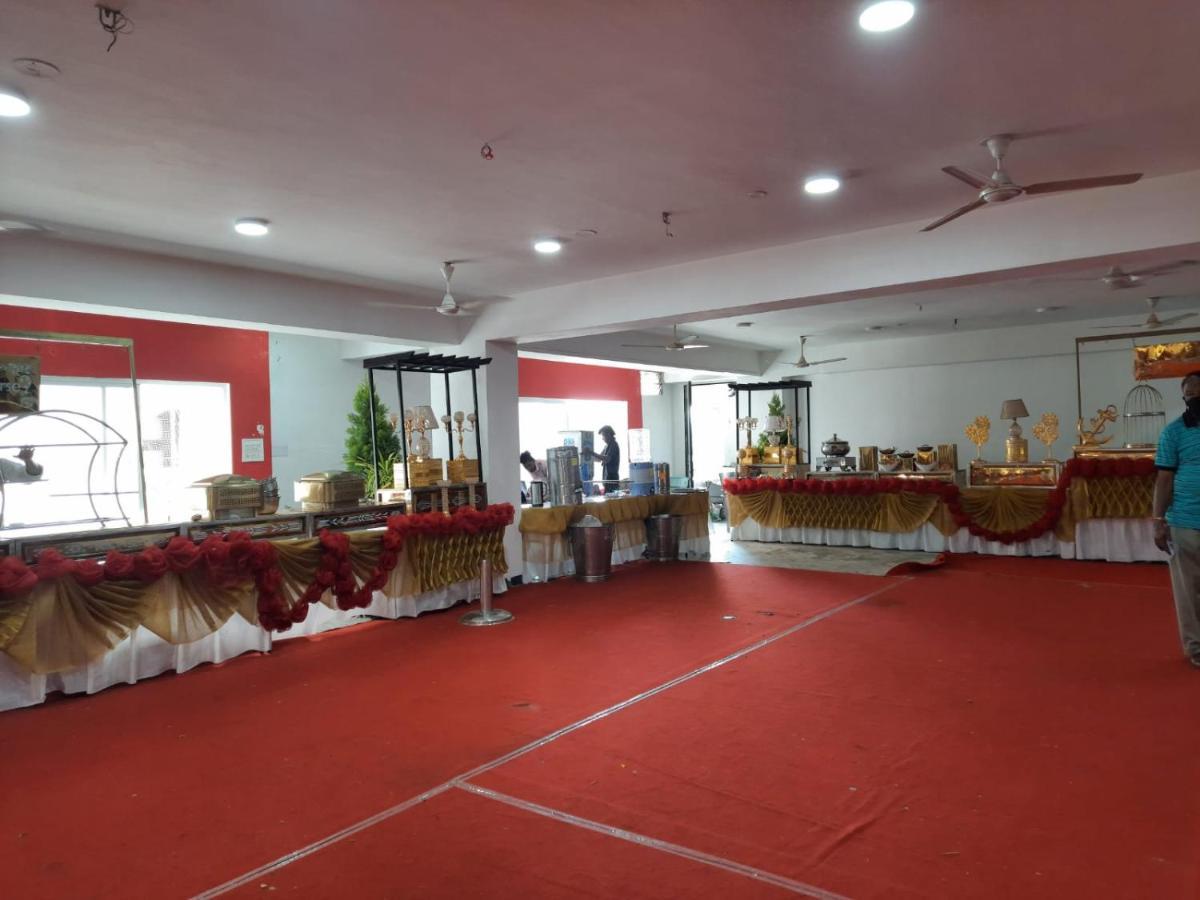 Hotel Grand Suites Indore Zewnętrze zdjęcie