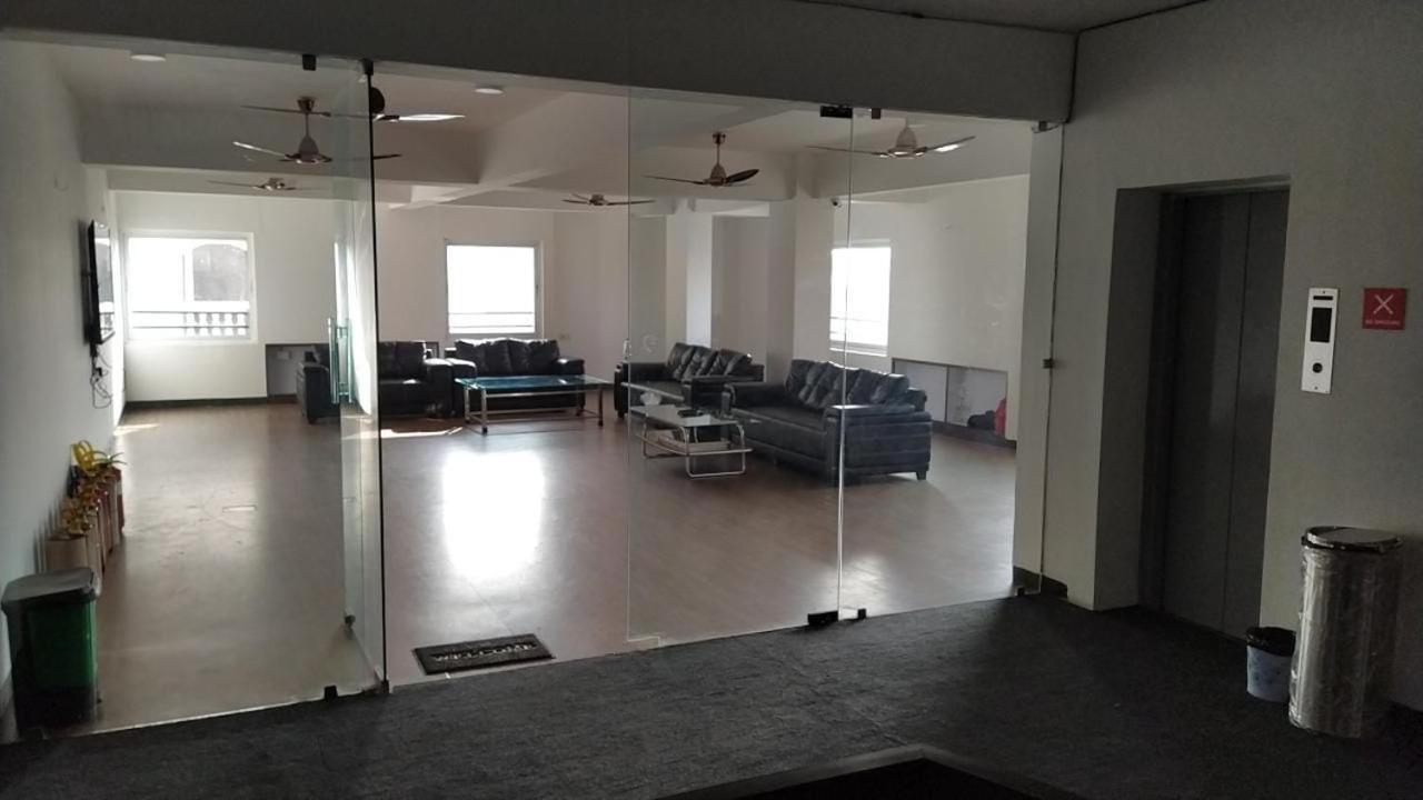 Hotel Grand Suites Indore Zewnętrze zdjęcie