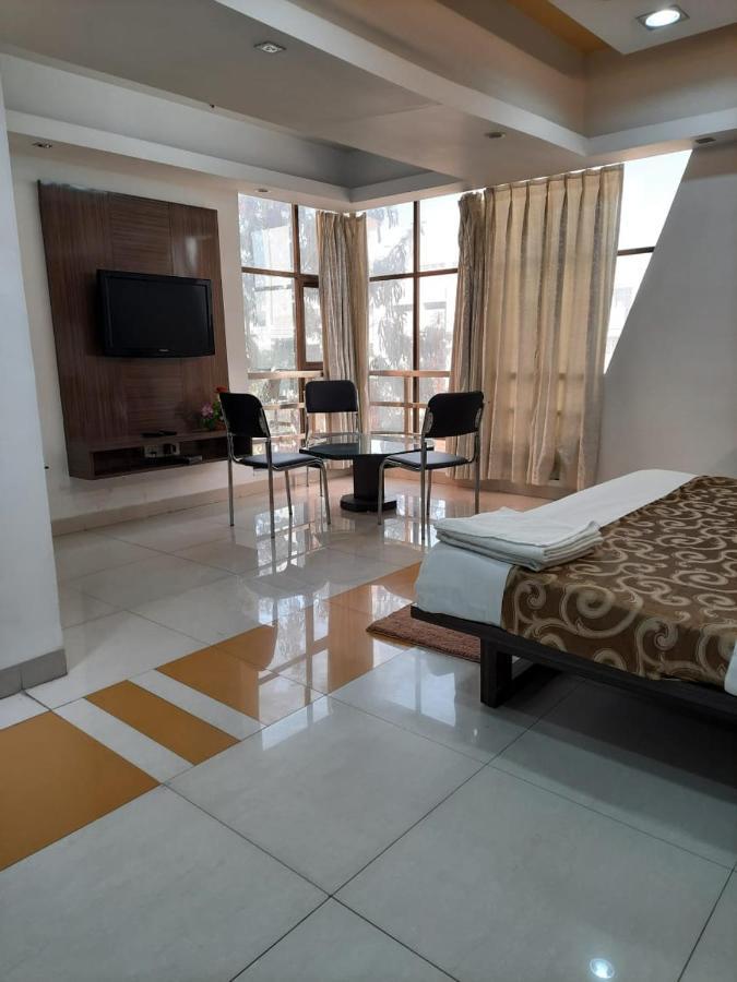 Hotel Grand Suites Indore Zewnętrze zdjęcie