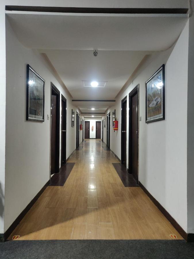 Hotel Grand Suites Indore Zewnętrze zdjęcie